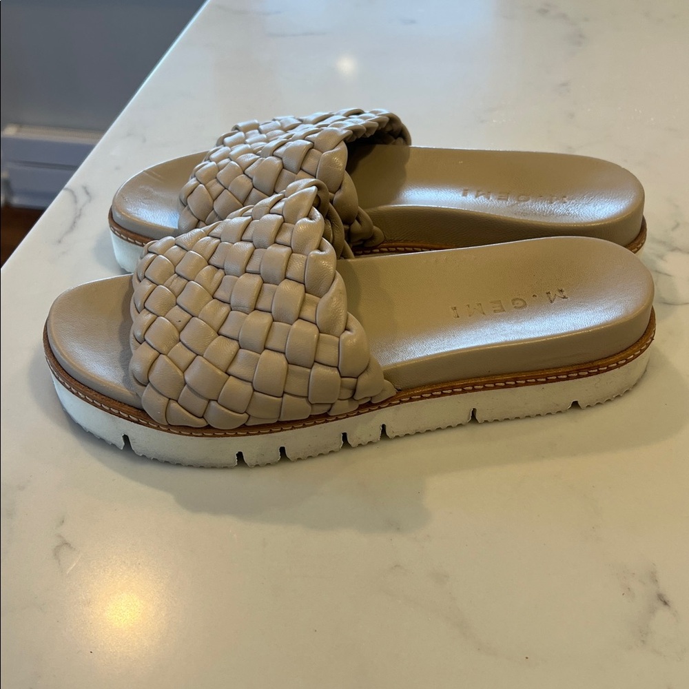 M. Gemi the Tessuti Sandal 7.5/38 - Picture 3 of 7